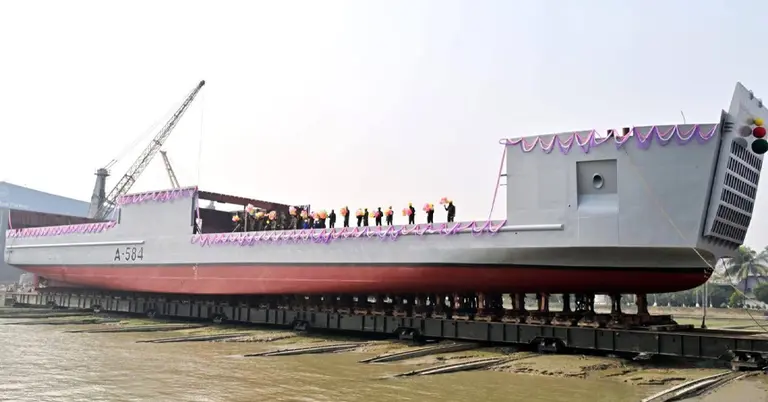 নৌবাহিনীর ল্যান্ডিং ক্রাফট ট্যাংক